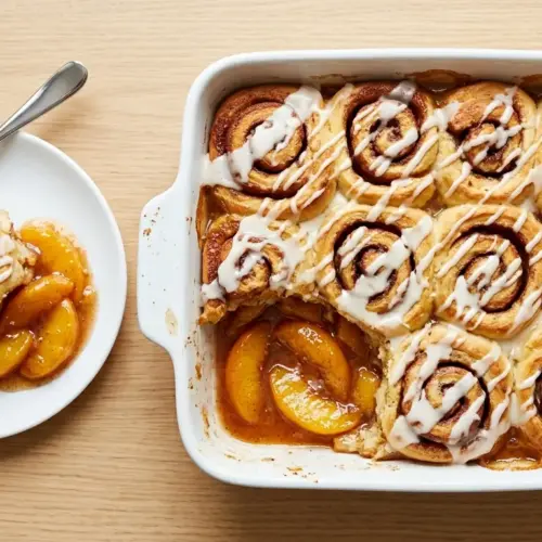 Cinnamon Roll Peach Cobbler Recipe